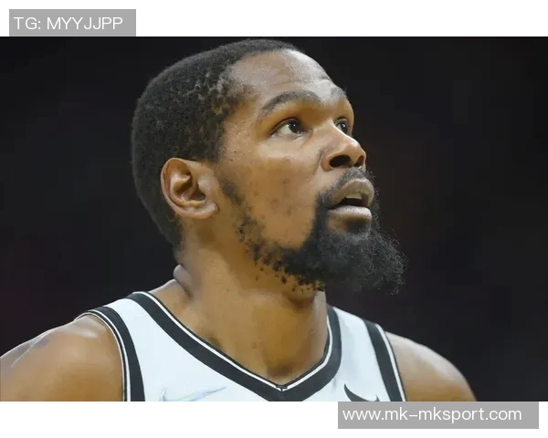 克洛尼上半场表现惊艳10投5中斩获16分2篮板2助攻1盖帽 克洛尼上半场表现惊艳10投5中斩获16分2篮板2助攻1盖帽