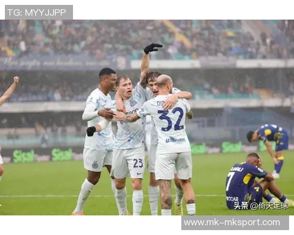 天空报道曼联切尔西波尔图争抢萨尔茨堡18岁前锋阿拉杰贝戈维奇