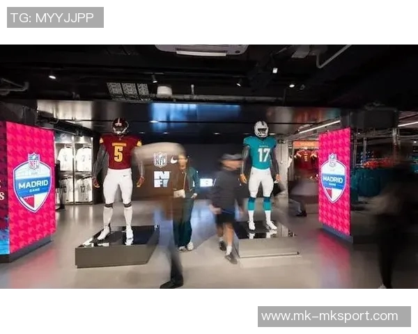 弗洛伦蒂诺齐达内亲临伯纳乌见证NFL西班牙首演盛况